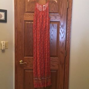 Pretty maxi dress.
